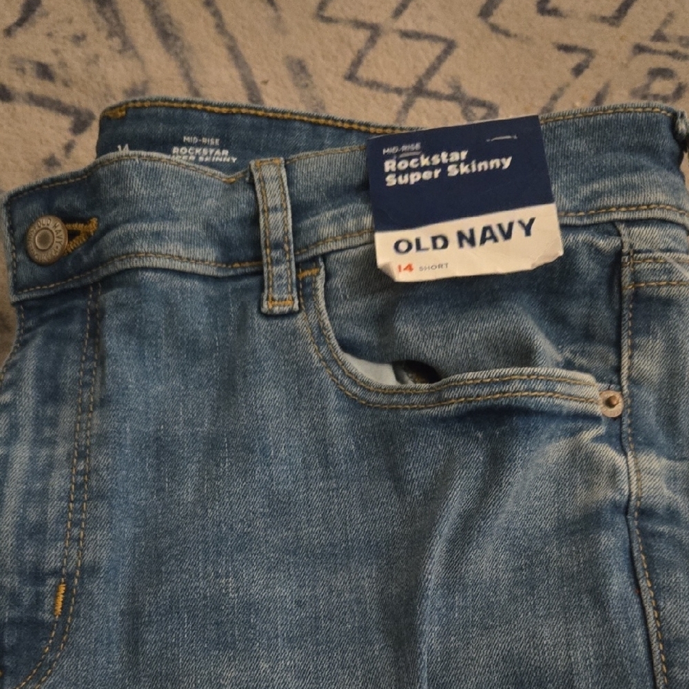 Old Navy Rockstar Super Skinny Jeans
